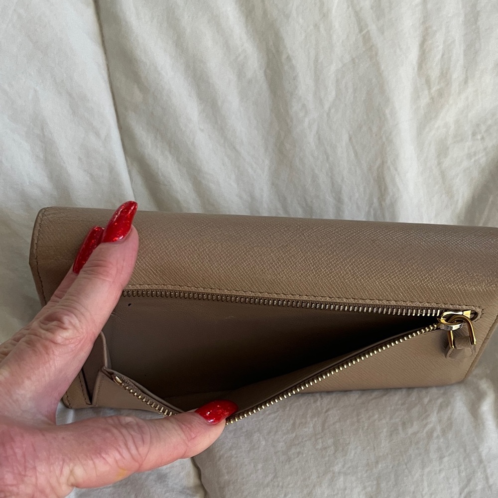 Prada Tan Leather Wallet with Gold Logo - Picture 11 of 13